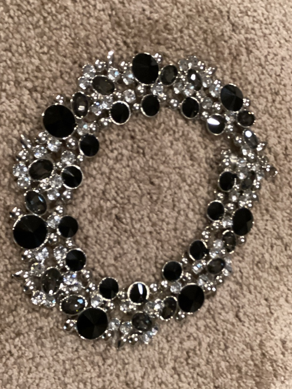 White House Black Market Collar style Necklace.